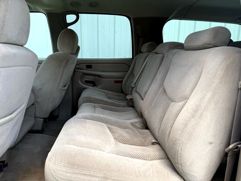 Chevrolet Suburban 1500 2WD 2004 Chevrolet Suburban 1500 2WD 2004