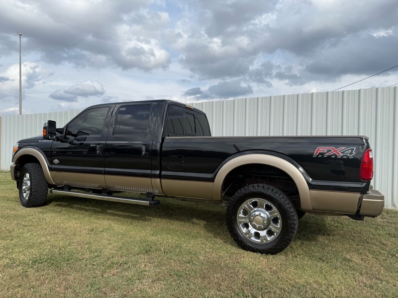 Ford F-350 SD King Ranch Crew Cab 4WD 2014 Ford F-350 SD King Ranch Crew Cab 4WD 2014