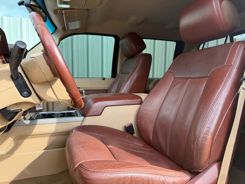 Ford F-350 SD King Ranch Crew Cab 4WD 2014 Ford F-350 SD King Ranch Crew Cab 4WD 2014