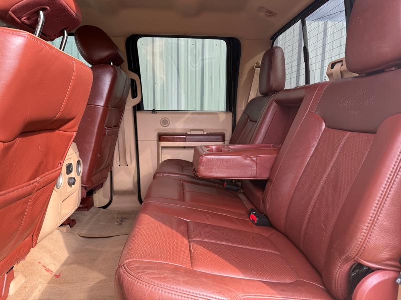 Ford F-350 SD King Ranch Crew Cab 4WD 2014 Ford F-350 SD King Ranch Crew Cab 4WD 2014