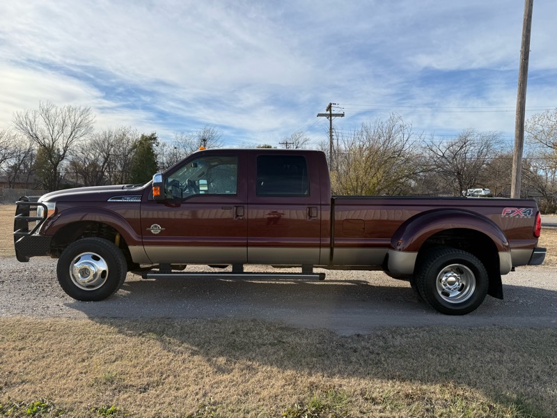 Ford F-350 SD Lariat Crew Cab Long Bed DRW 4WD 2011