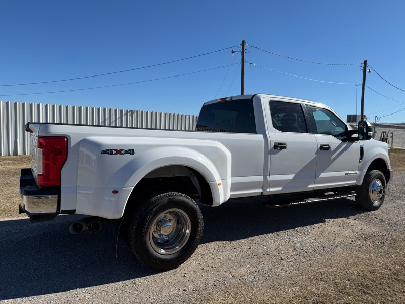 Ford F-350 SD XL Crew Cab Long Bed DRW 4WD 2017