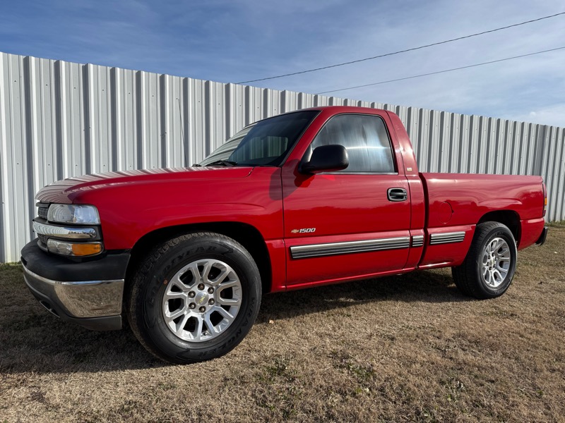 2002 Chevrolet Silverado 1500 LS Long Bed 2WD