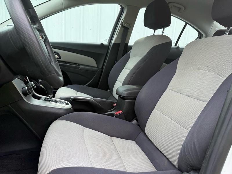 Chevrolet Cruze LS Auto 2014