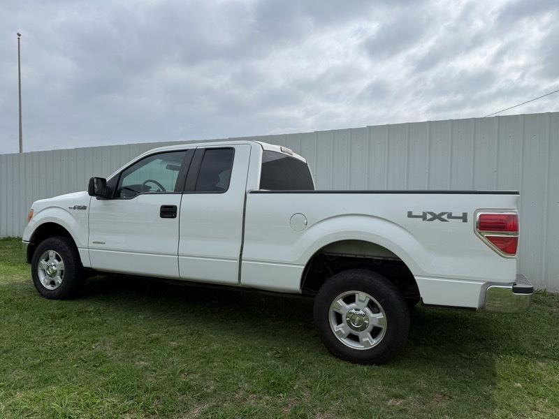 Ford F-150 XLT SuperCab 8-ft. Bed 4WD 2013