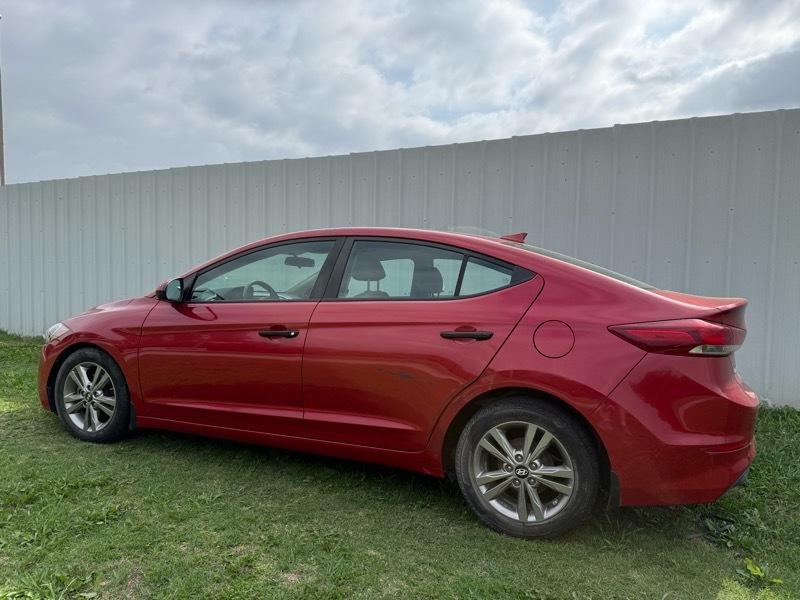 Hyundai Elantra Value Edition 6A 2017