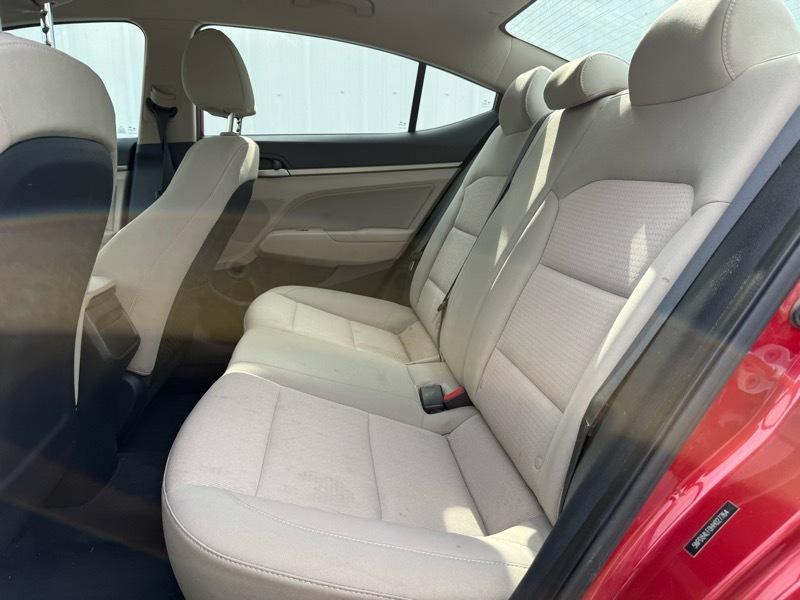 Hyundai Elantra Value Edition 6A 2017