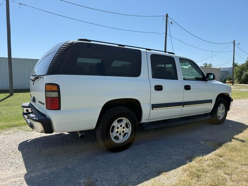 Chevrolet Suburban 1500 2WD 2004