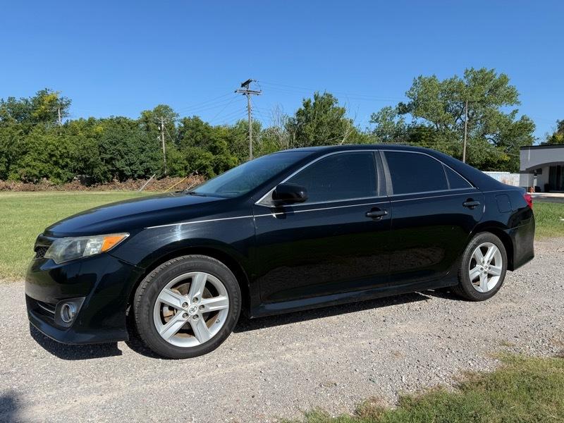 Toyota Camry SE 2012