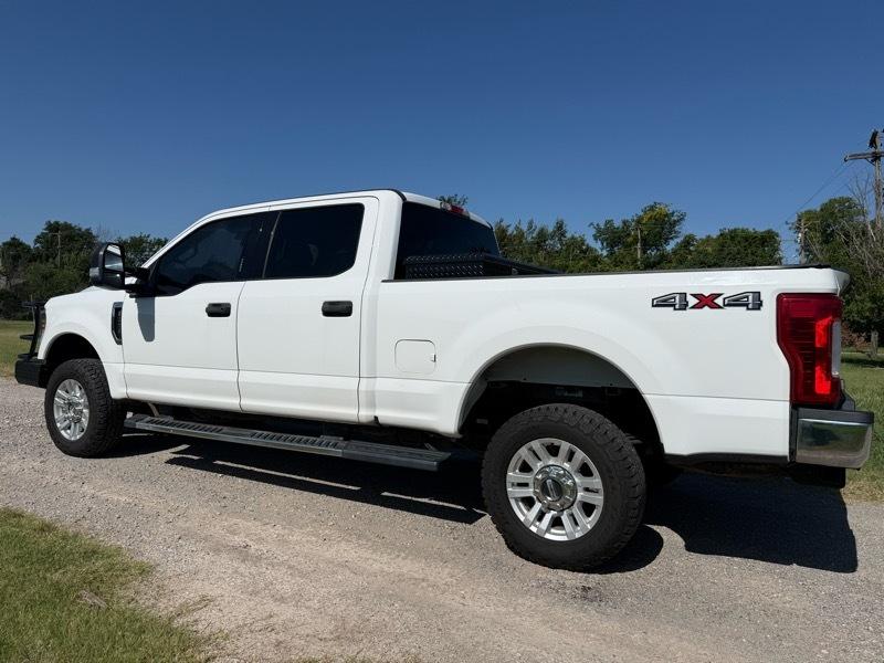 Ford F-250 SD XLT Crew Cab 4WD 2018