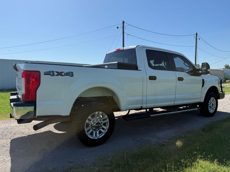 Ford F-250 SD XLT Crew Cab 4WD 2018