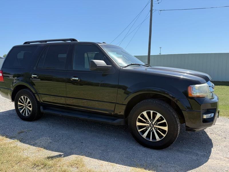 Ford Expedition XLT 4WD 2017