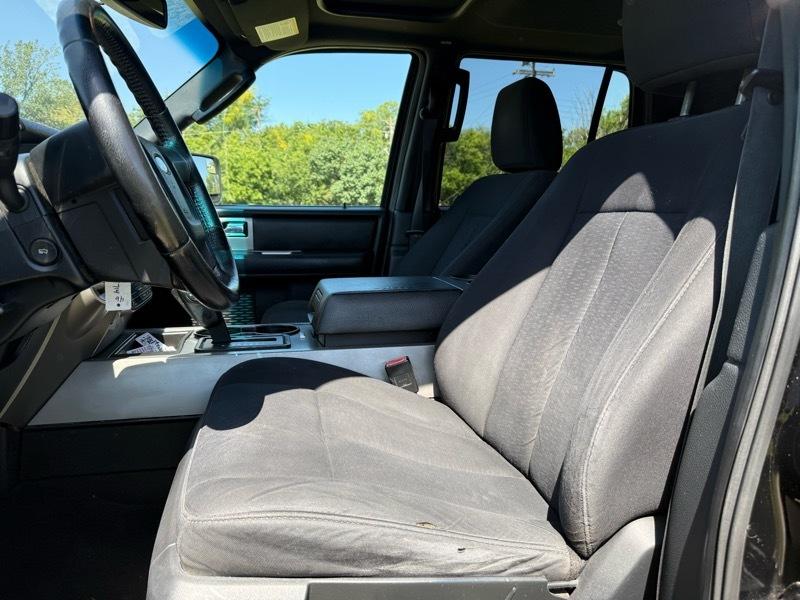 Ford Expedition XLT 4WD 2017