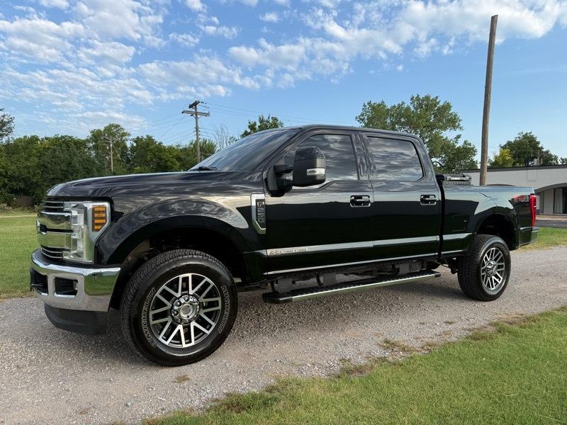 2019 Ford F-250 SD Lariat Crew Cab 4WD