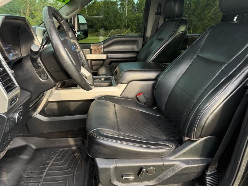 Ford F-250 SD Lariat Crew Cab 4WD 2019