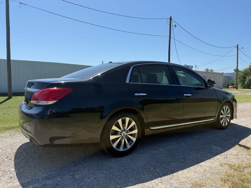 Toyota Avalon 4dr Sedan XLS w/Bucket Seats 2012
