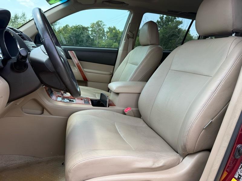 Toyota Highlander Limited 2WD 2009