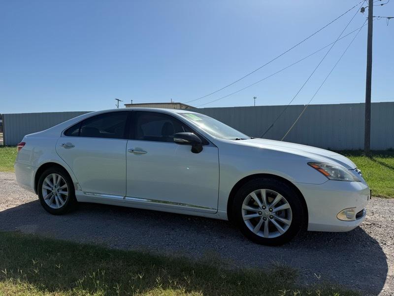Lexus ES 350 Sedan 2010