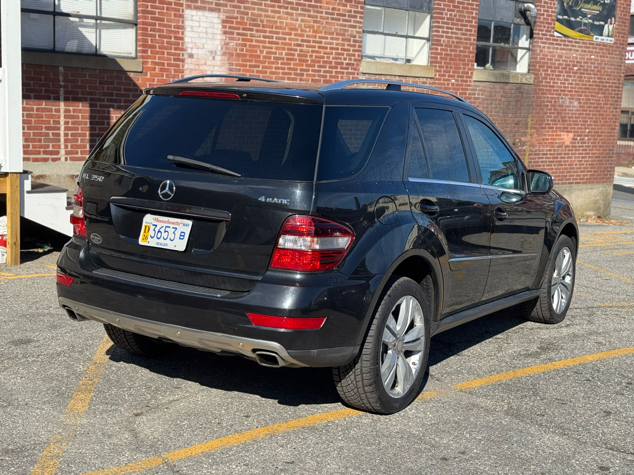 Mercedes-Benz M-Class ML350 4MATIC 2010 Mercedes-Benz M-Class ML350 4MATIC 2010