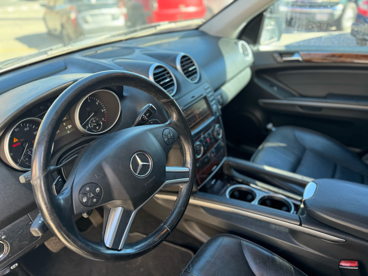 Mercedes-Benz M-Class ML350 4MATIC 2010 Mercedes-Benz M-Class ML350 4MATIC 2010