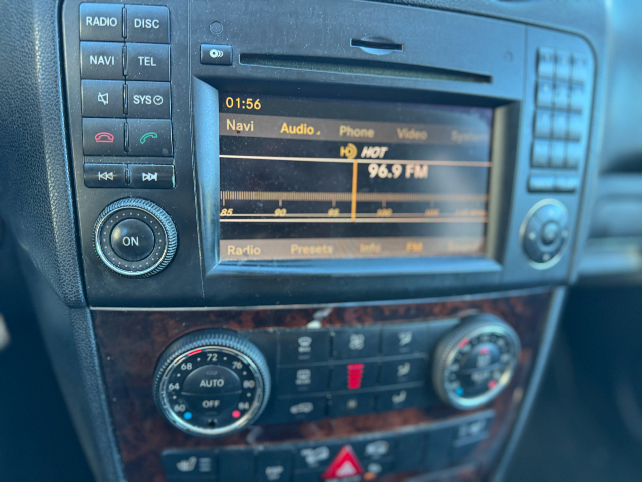 Mercedes-Benz M-Class ML350 4MATIC 2010 Mercedes-Benz M-Class ML350 4MATIC 2010