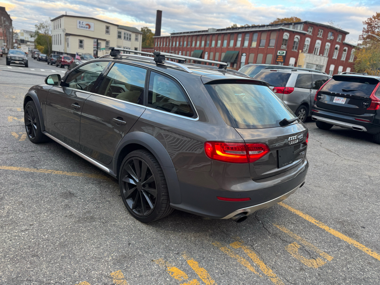 Audi allroad 2.0T Premium quattro Tiptronic 2014 Audi allroad 2.0T Premium quattro Tiptronic 2014