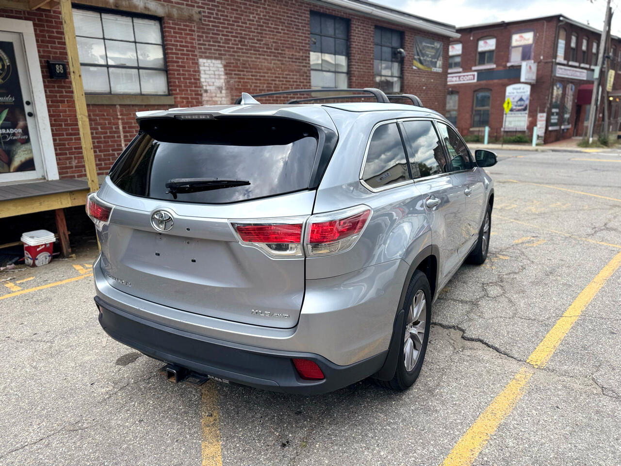 Toyota Highlander XLE AWD V6 2014 Toyota Highlander XLE AWD V6 2014