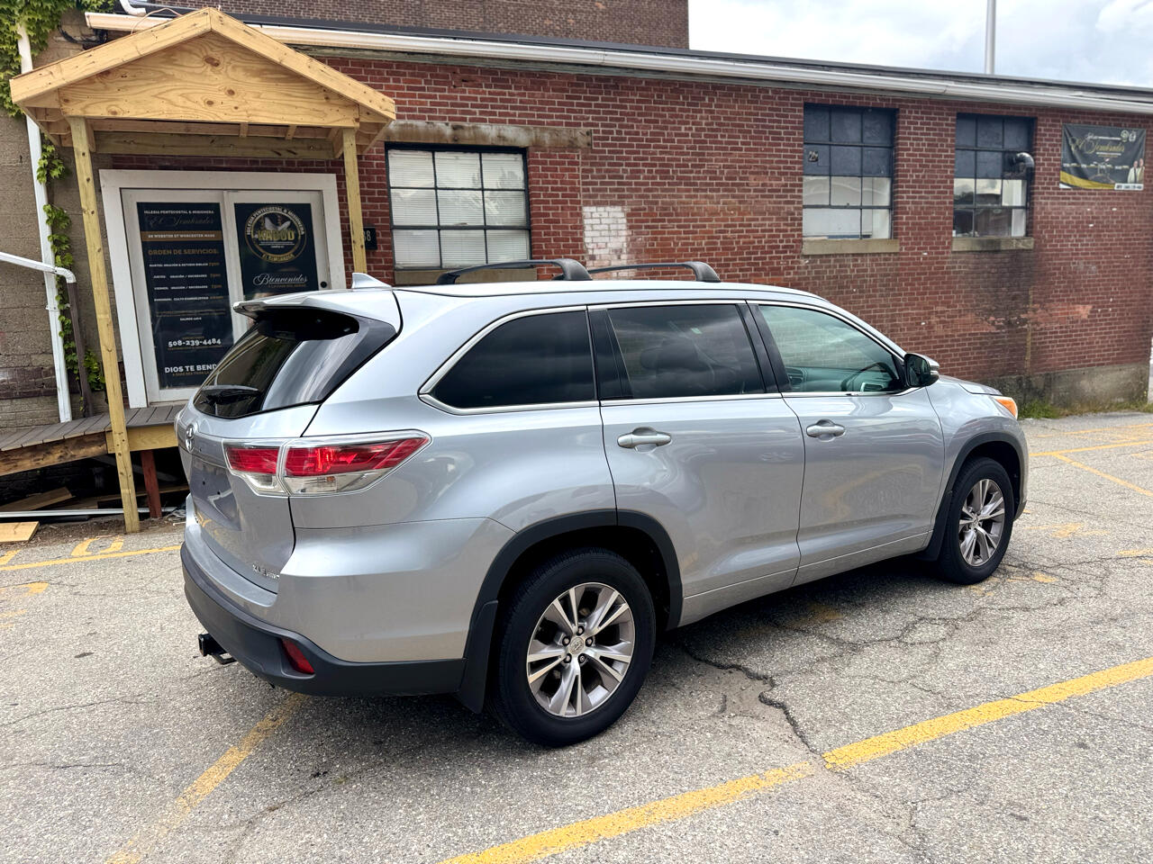 Toyota Highlander XLE AWD V6 2014 Toyota Highlander XLE AWD V6 2014