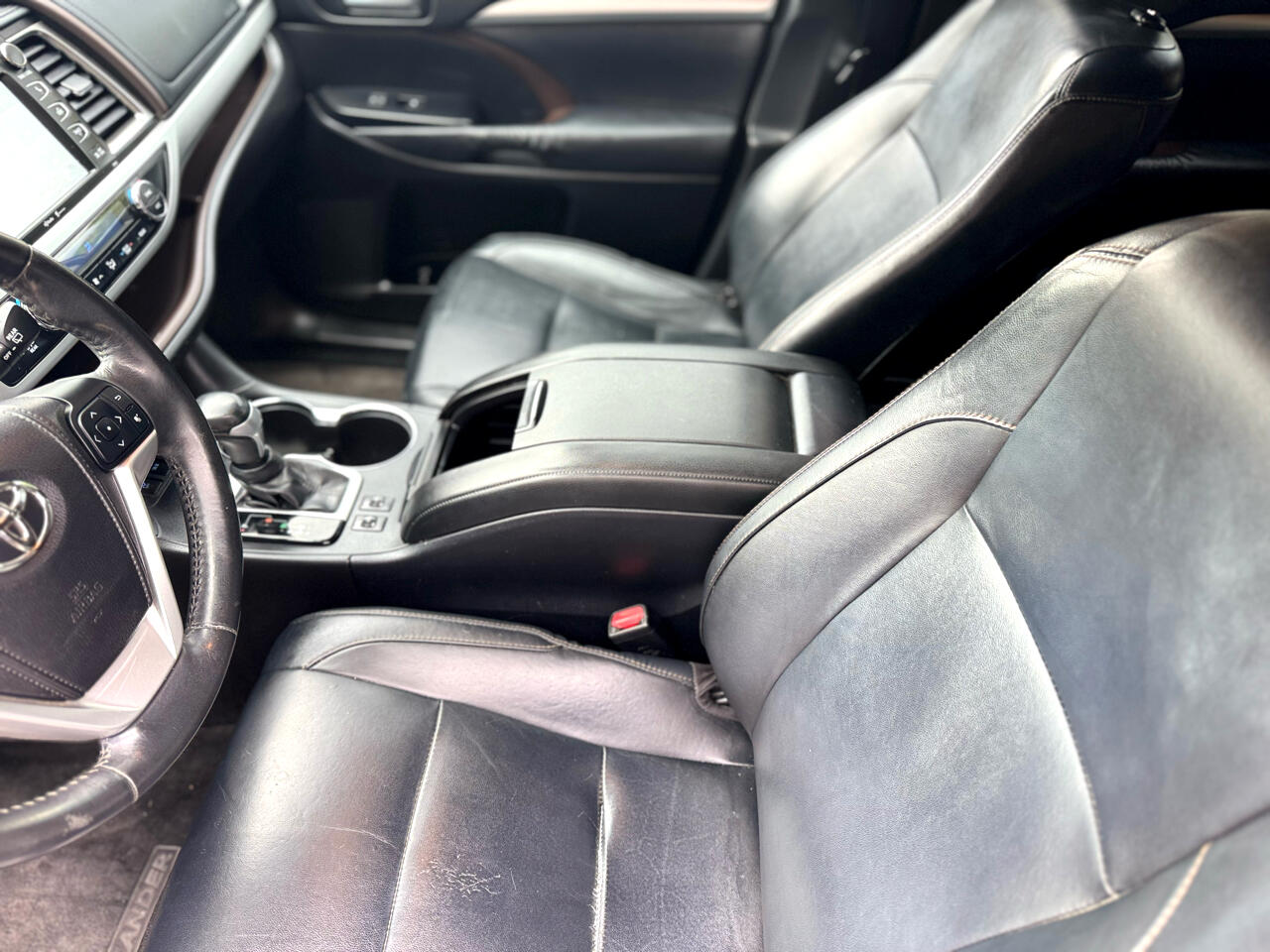 Toyota Highlander XLE AWD V6 2014 Toyota Highlander XLE AWD V6 2014