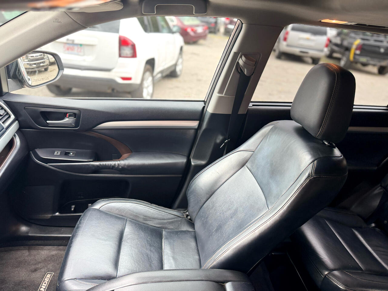 Toyota Highlander XLE AWD V6 2014 Toyota Highlander XLE AWD V6 2014