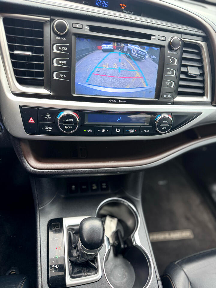 Toyota Highlander XLE AWD V6 2014 Toyota Highlander XLE AWD V6 2014