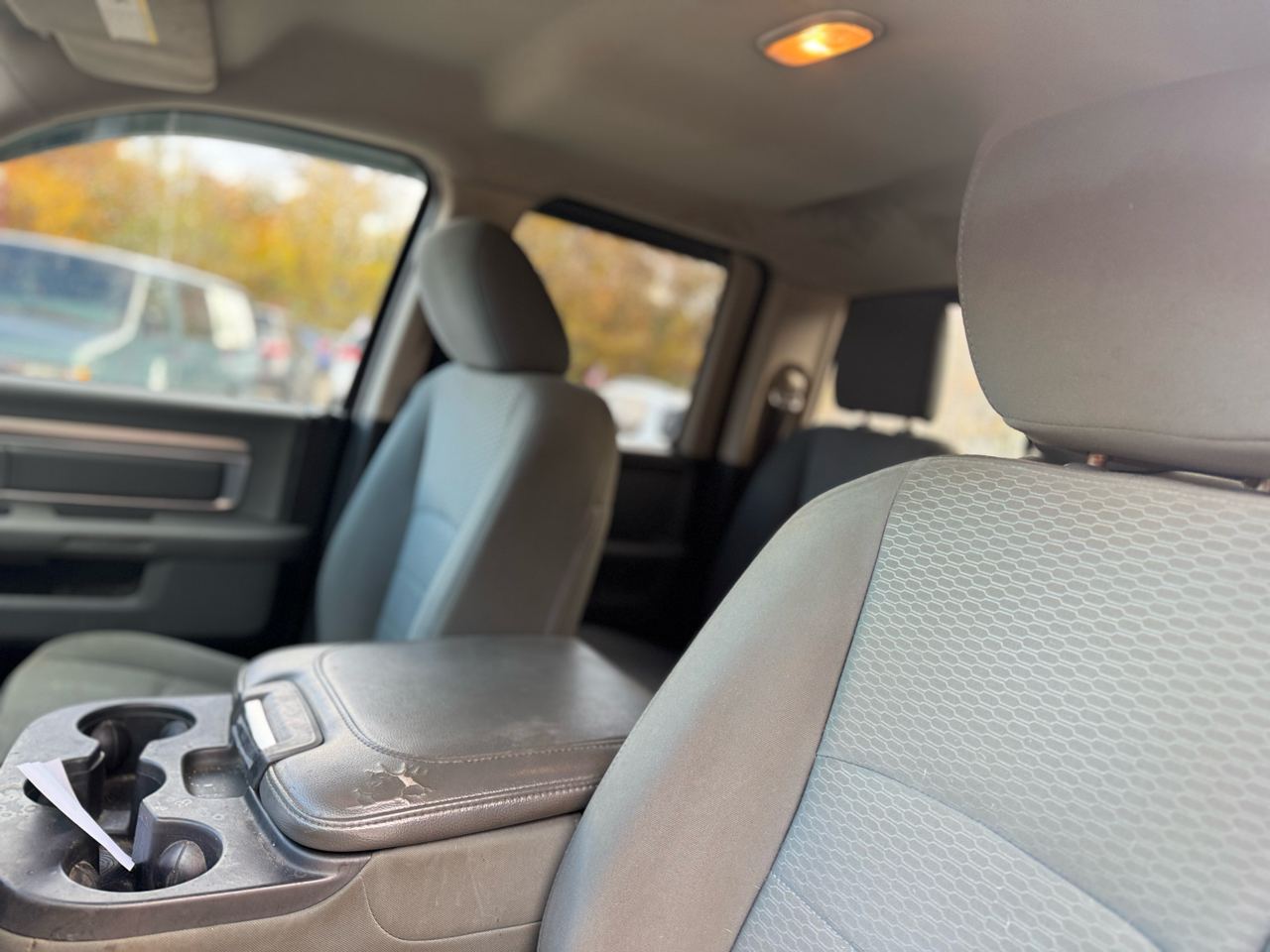 RAM 1500 SLT Quad Cab 4WD 2013 RAM 1500 SLT Quad Cab 4WD 2013