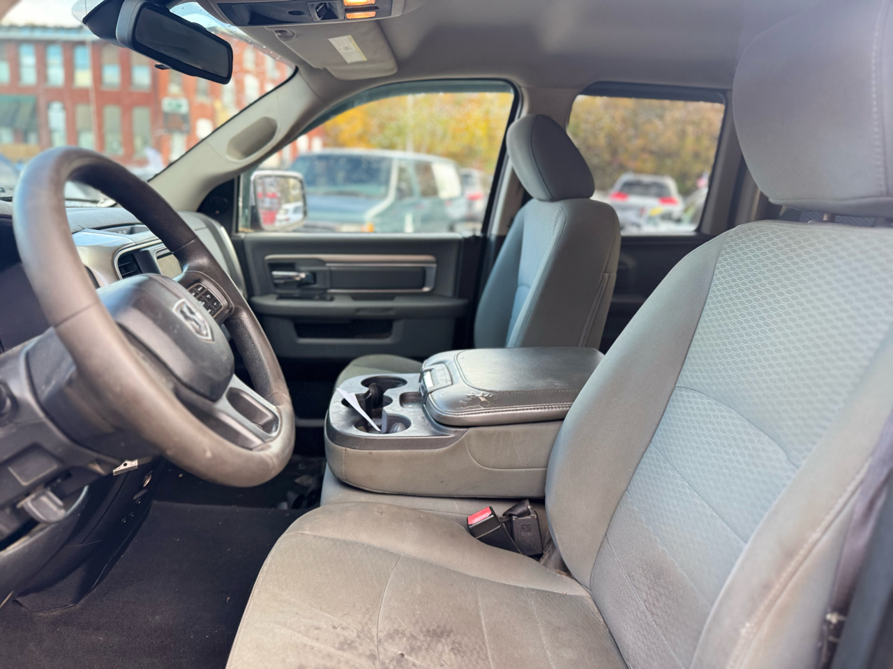 RAM 1500 SLT Quad Cab 4WD 2013 RAM 1500 SLT Quad Cab 4WD 2013