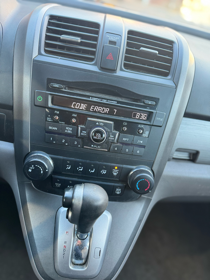 Honda CR-V SE 4WD 5-Speed AT 2011 Honda CR-V SE 4WD 5-Speed AT 2011