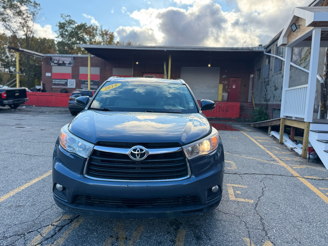 Toyota Highlander XLE AWD V6 2014 Toyota Highlander XLE AWD V6 2014