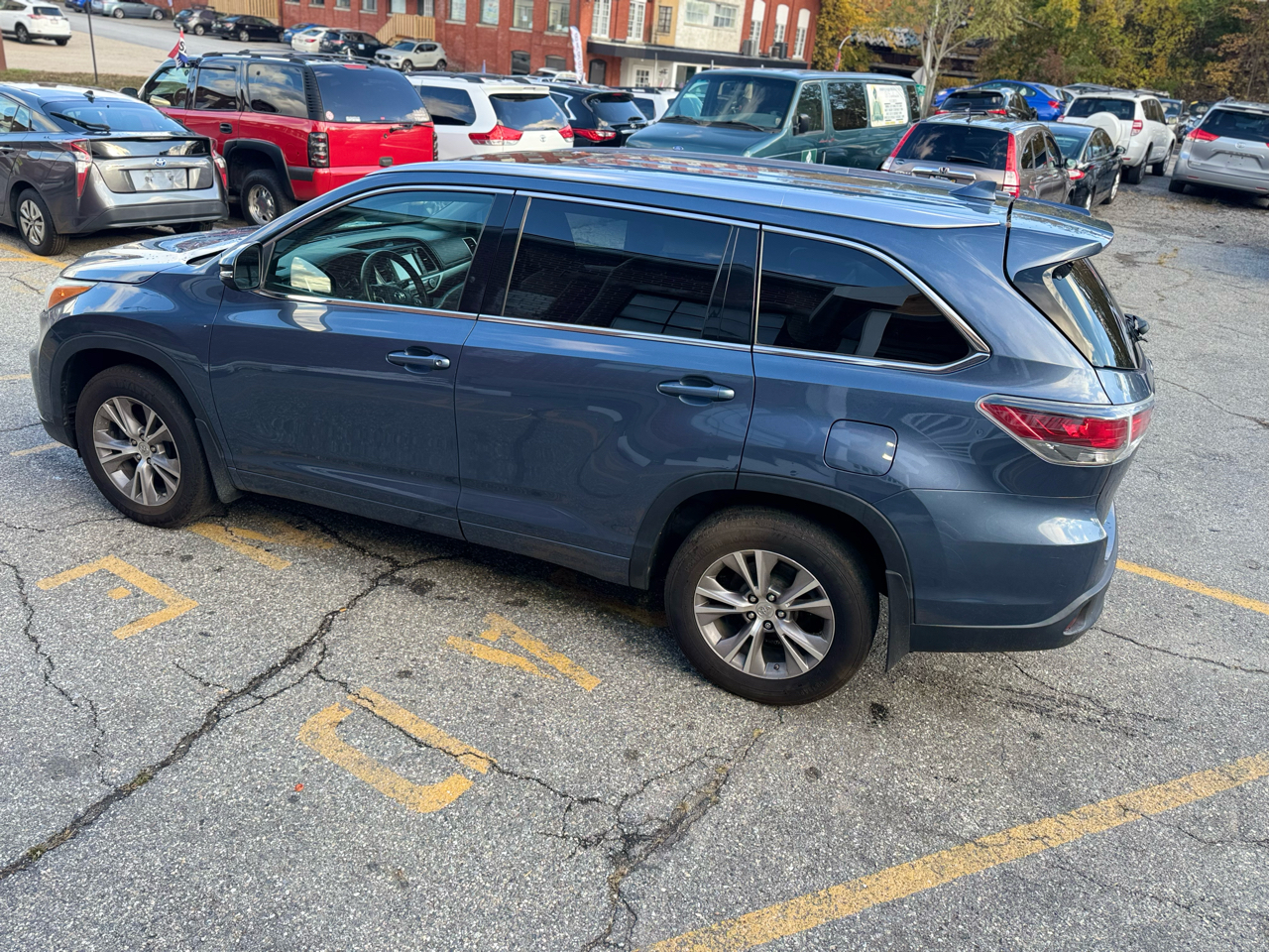 Toyota Highlander XLE AWD V6 2014 Toyota Highlander XLE AWD V6 2014