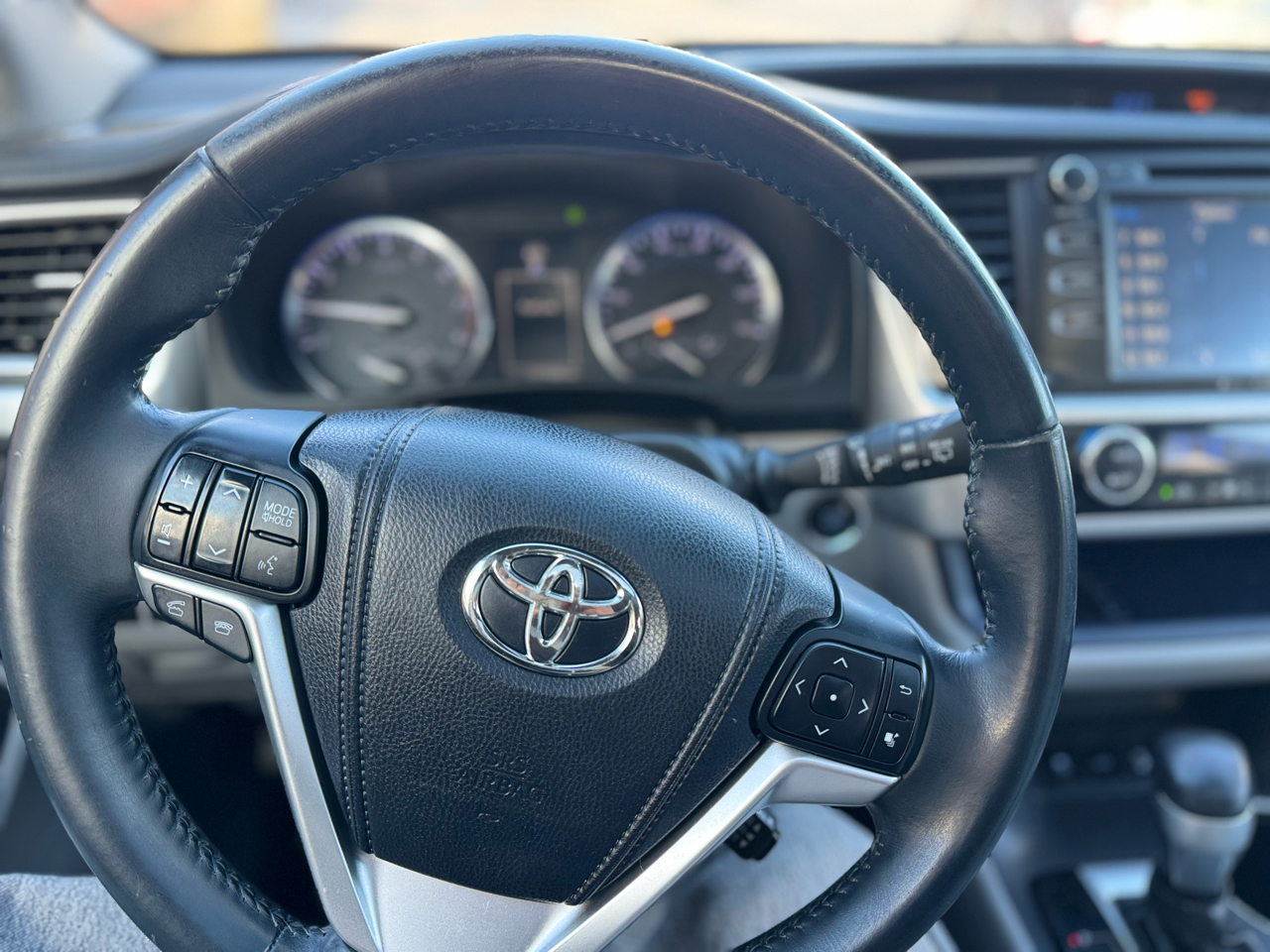 Toyota Highlander XLE AWD V6 2014 Toyota Highlander XLE AWD V6 2014