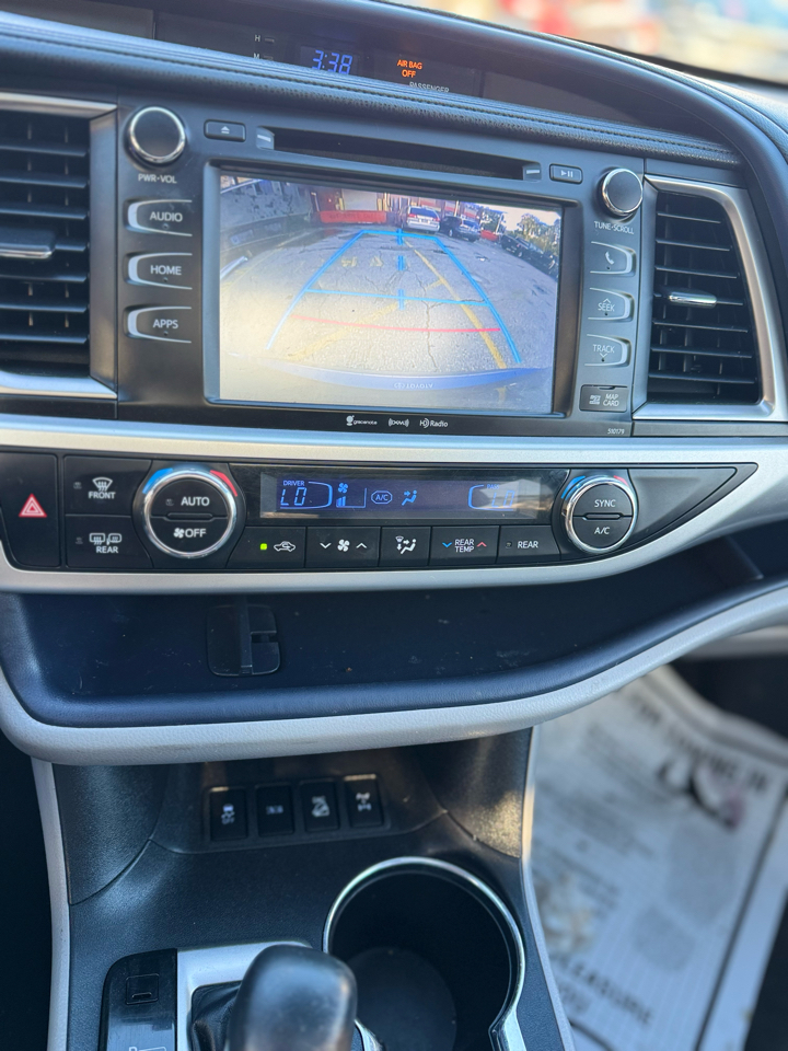 Toyota Highlander XLE AWD V6 2014 Toyota Highlander XLE AWD V6 2014