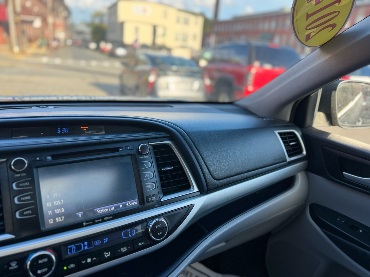 Toyota Highlander XLE AWD V6 2014 Toyota Highlander XLE AWD V6 2014