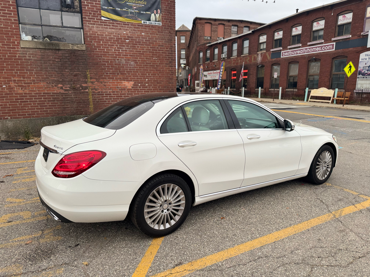 Mercedes-Benz C-Class C300 4MATIC Sedan 2016 Mercedes-Benz C-Class C300 4MATIC Sedan 2016