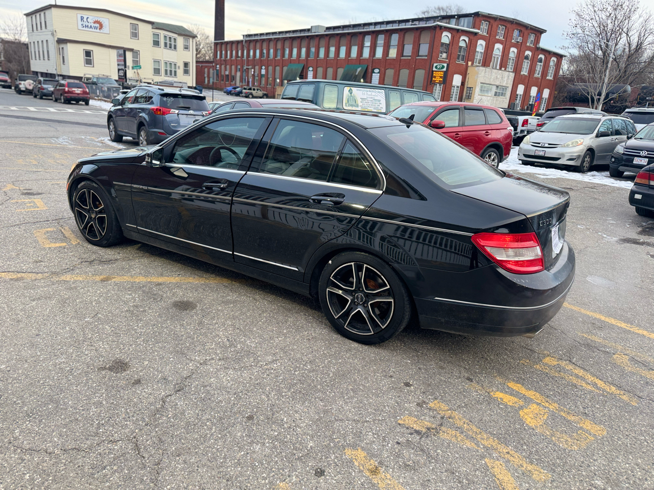 Mercedes-Benz C-Class C300 4MATIC Luxury Sedan 2011