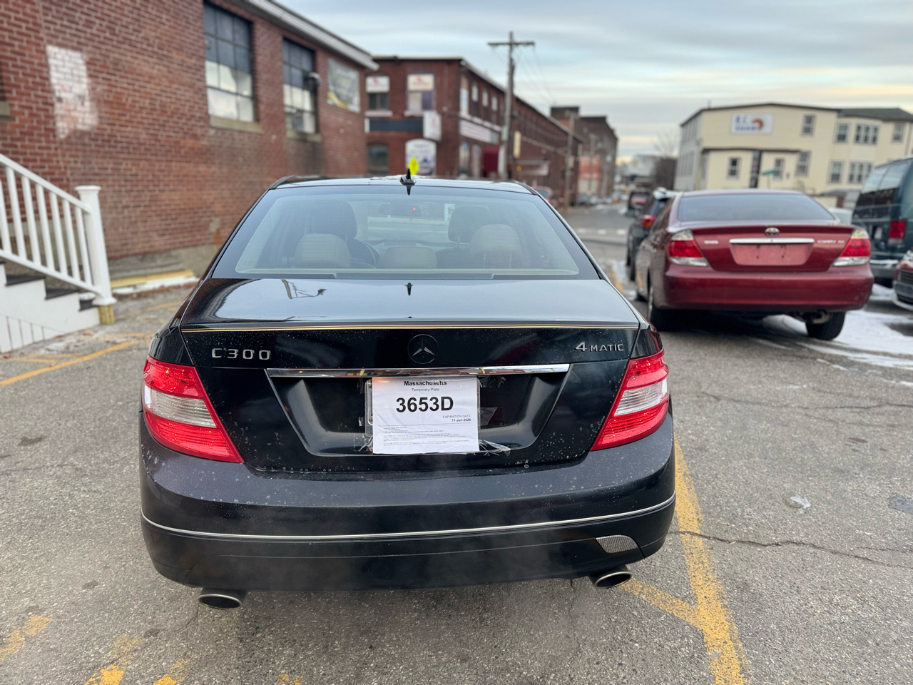 Mercedes-Benz C-Class C300 4MATIC Luxury Sedan 2011