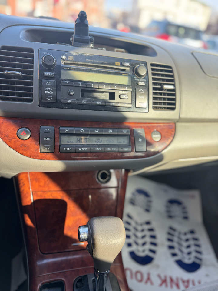 Toyota Camry Standard 2006