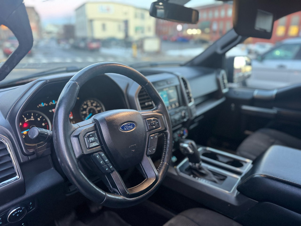 Ford F-150 SuperCrew 4WD 2016