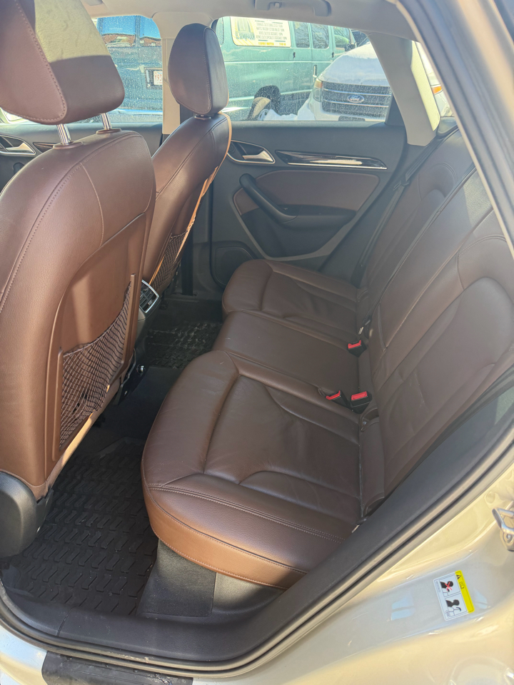 Audi Q3 2.0T quattro Premium Plus 2016