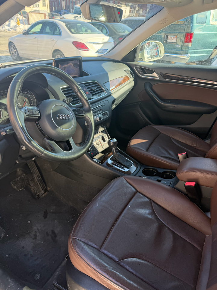 Audi Q3 2.0T quattro Premium Plus 2016