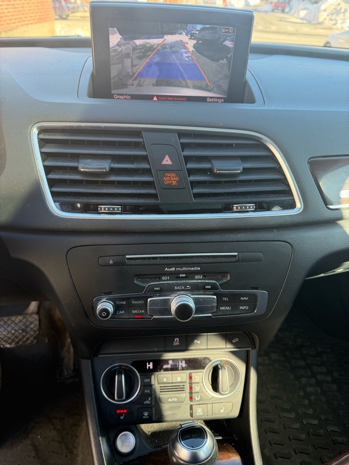 Audi Q3 2.0T quattro Premium Plus 2016