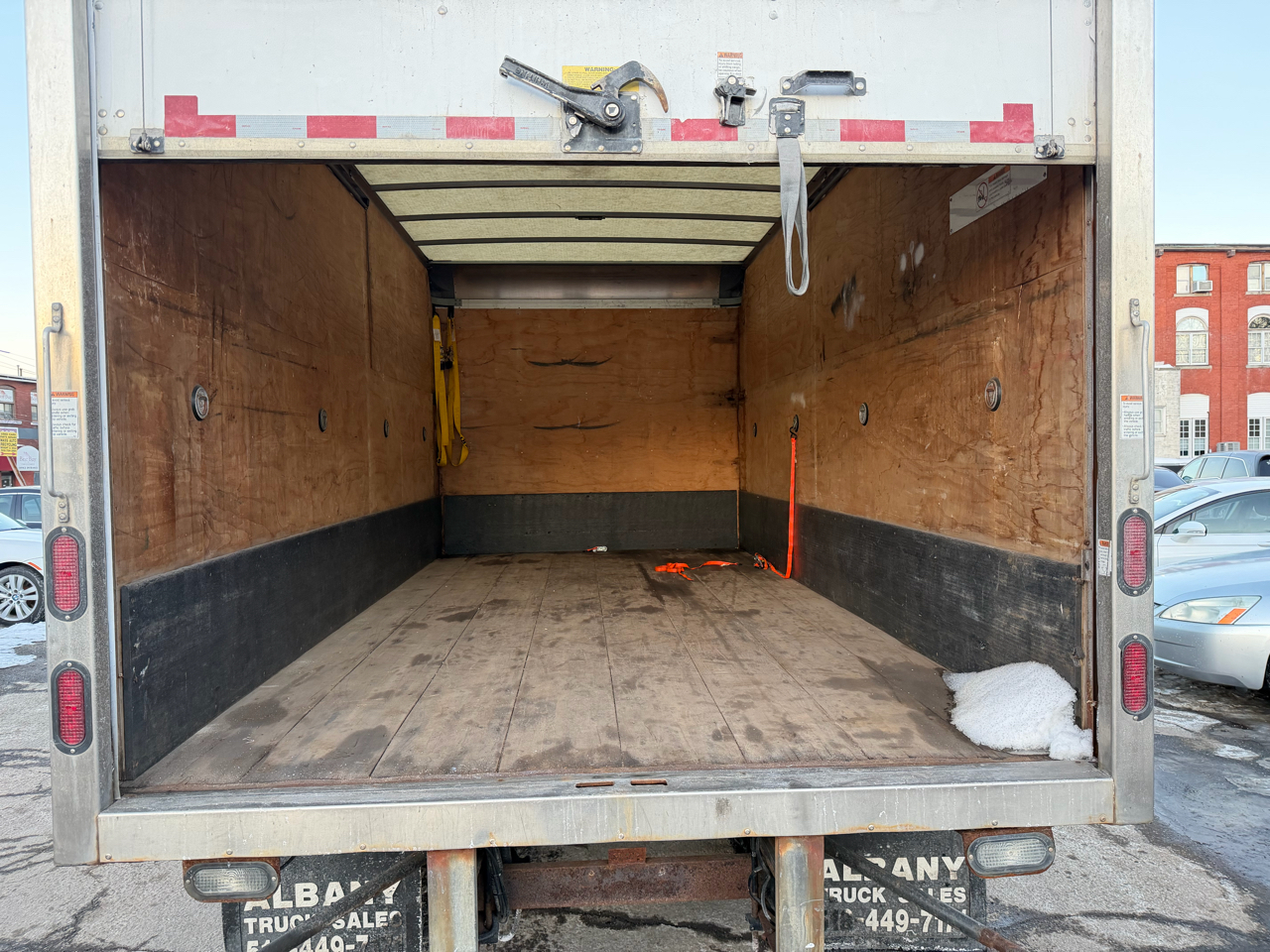 Mitsubishi Fuso FE  2015