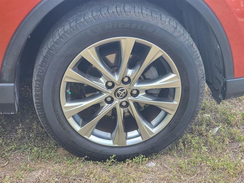 Toyota RAV4 Limited FWD 2016
