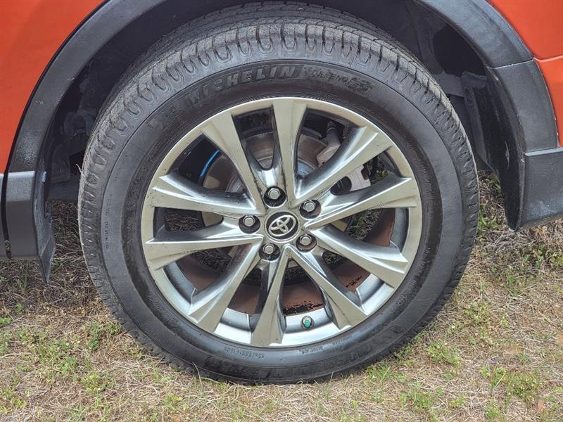 Toyota RAV4 Limited FWD 2016